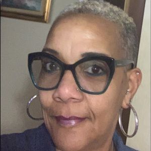 Meet your Posher, Teresa